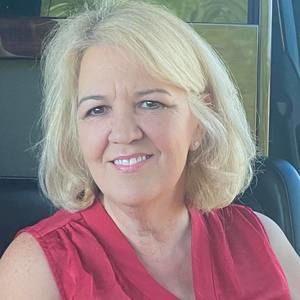 Meet your Posher, Jeanne